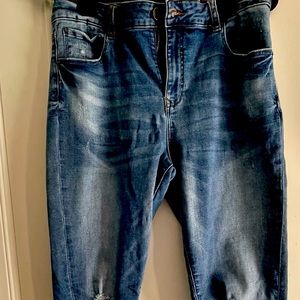 Fashion nova size 15 dark wash jeans